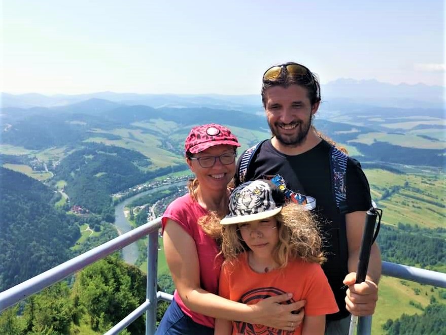 Robert Zarzecki z rodziną. Im wiecej czasu spędzają razem, tym są szczęśliwsi.